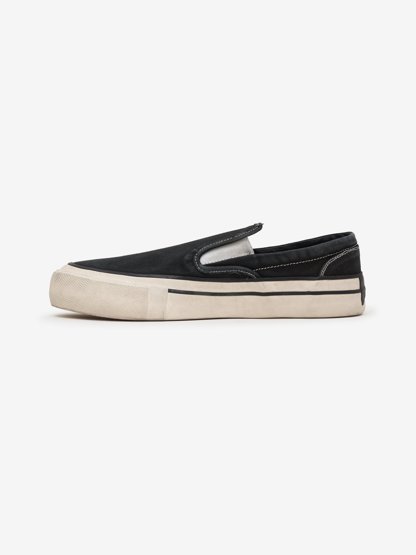 WASHED CANVAS SLIP ON SNEAKER