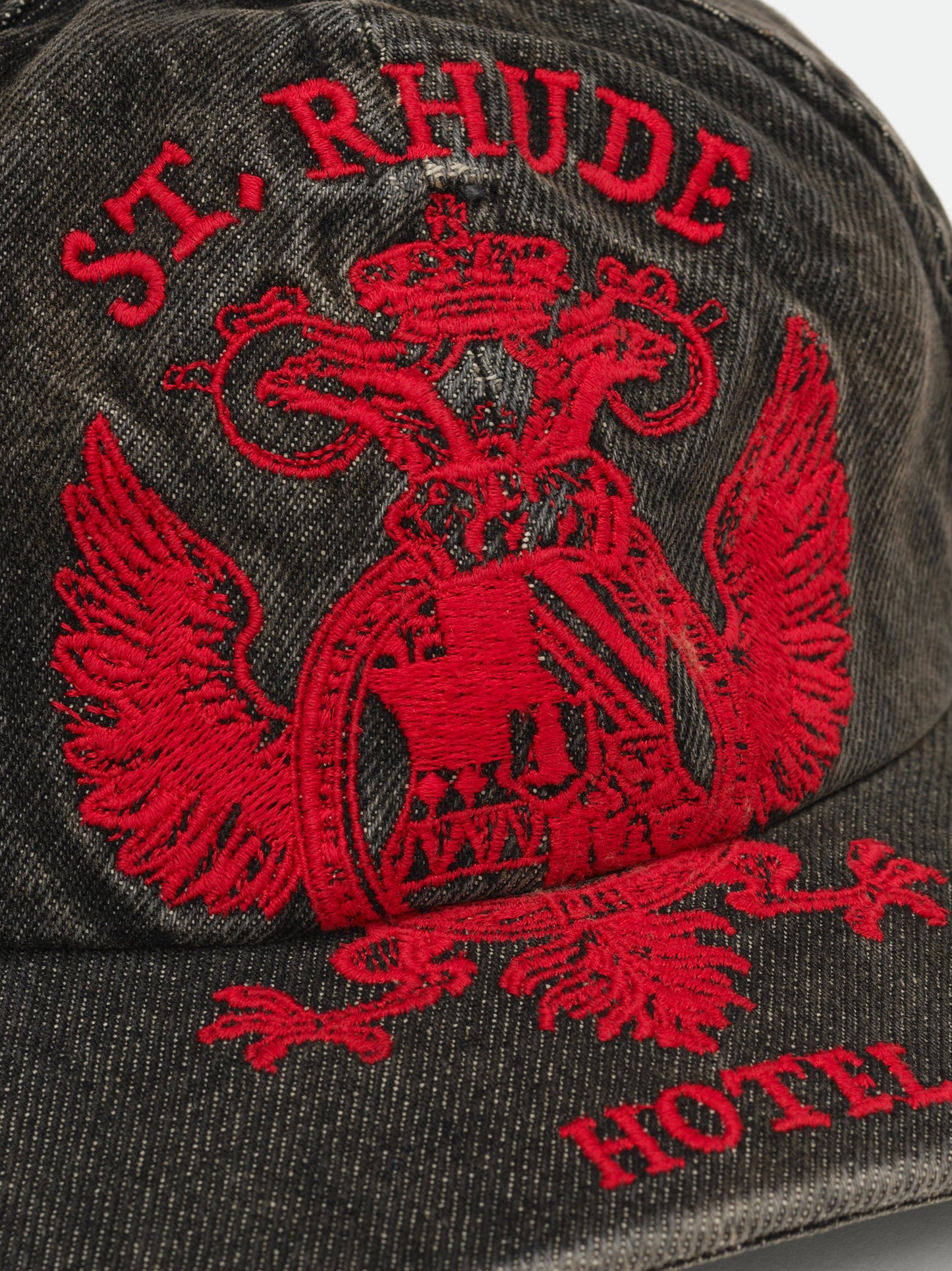 ST. RHUDE SEAL DENIM CURVED BRIM HAT